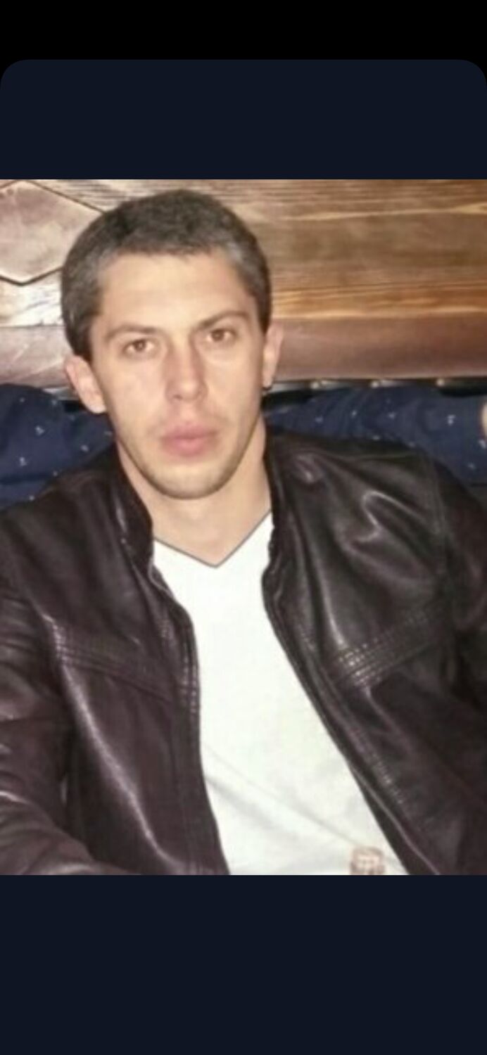  54361188  Oleg, 39 ,    