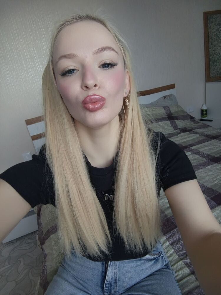  52006498  , 28 ,    