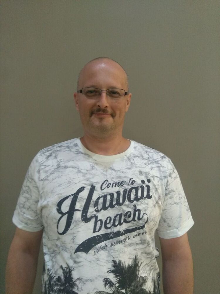  ,   Gintaras, 49 ,   ,   