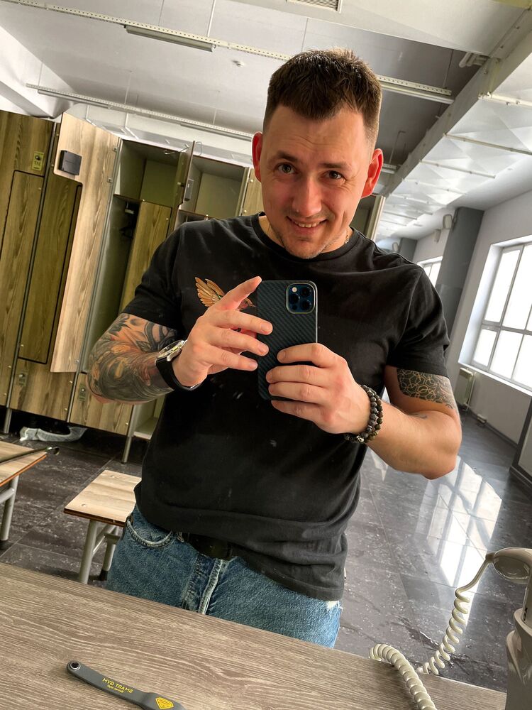  31063848  , 34 ,    