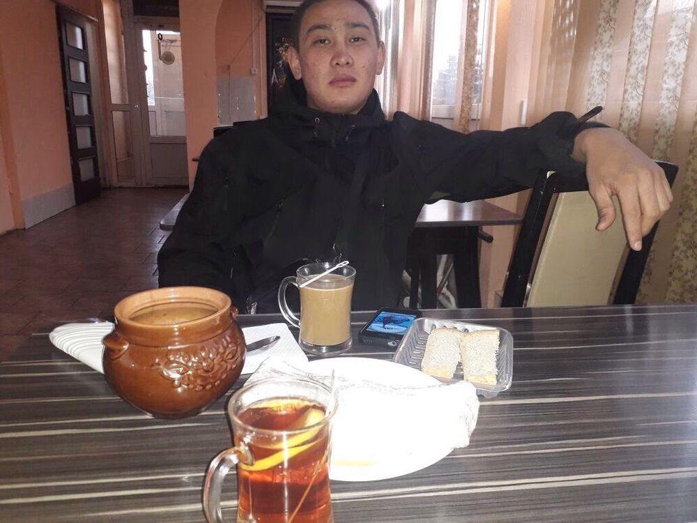  11302248  Olzhas, 76 ,    