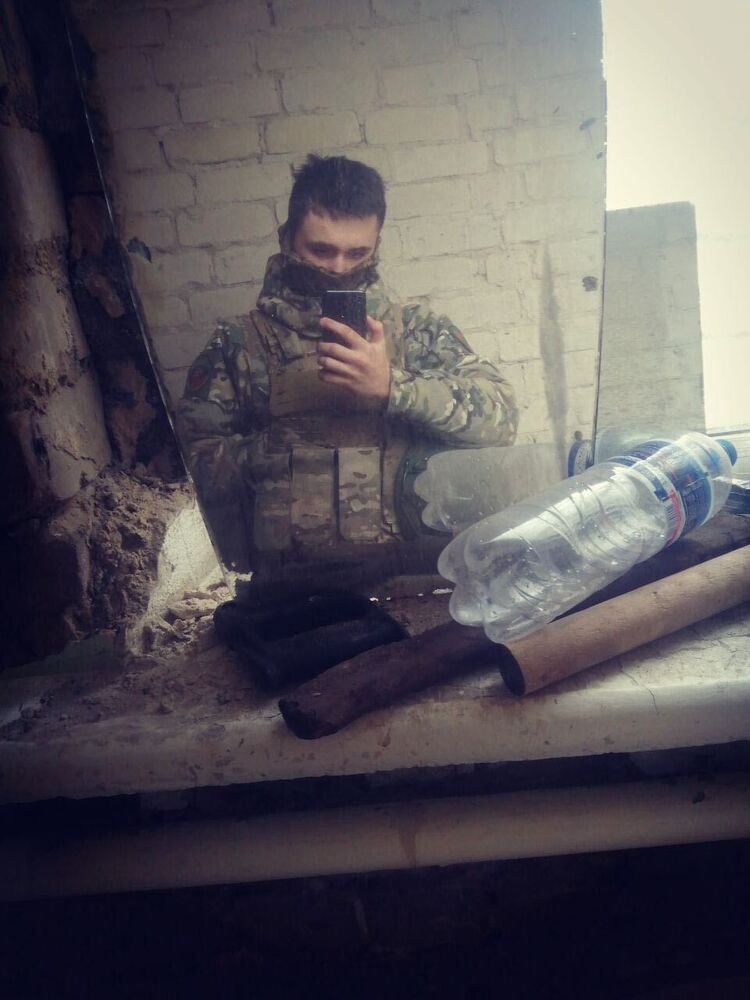  42851758  , 21 ,    