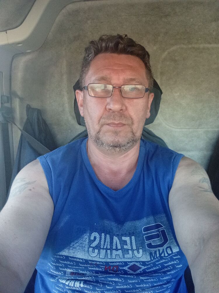  43533928  , 53 ,    