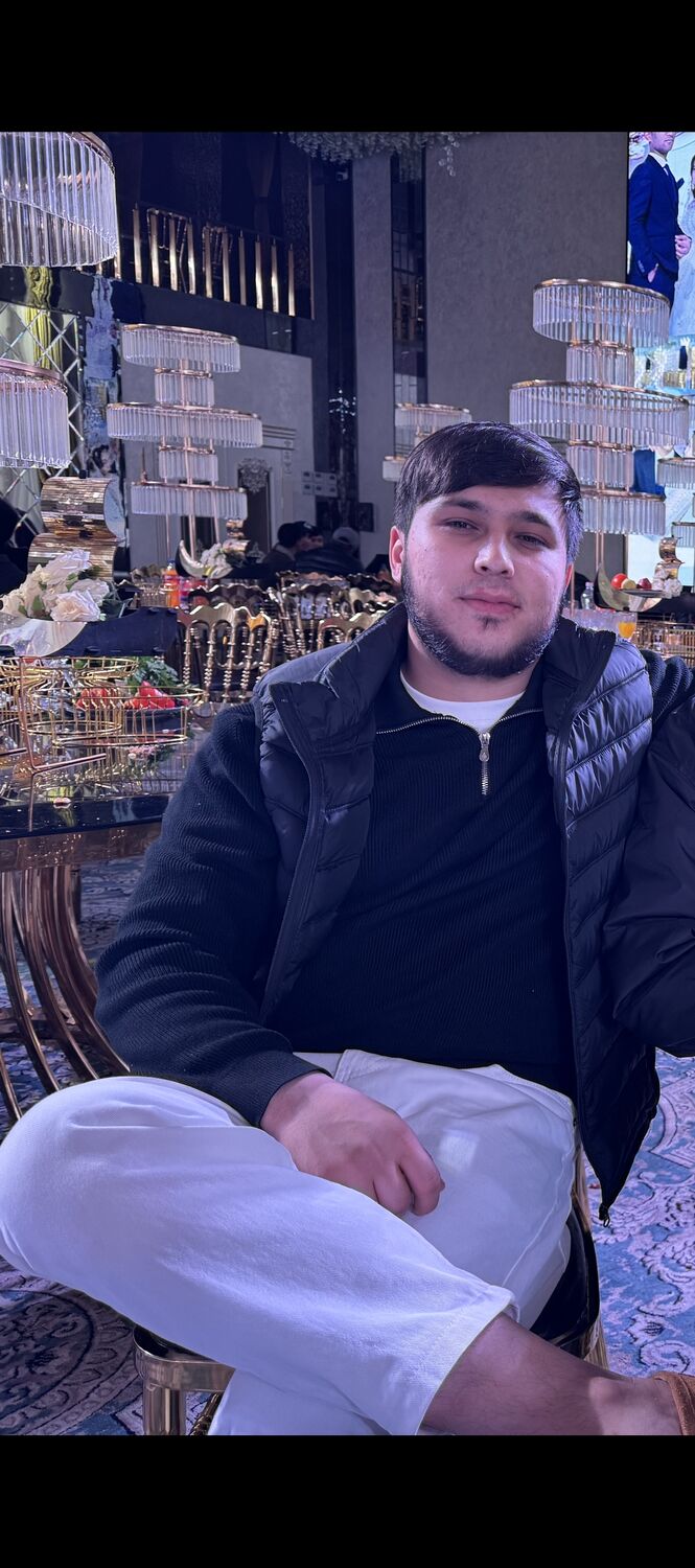  54730038  Borz, 28 ,    