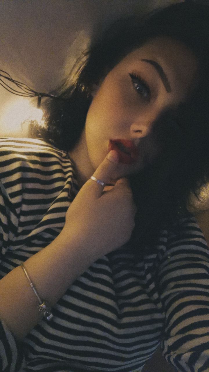  43821628  , 21 ,    