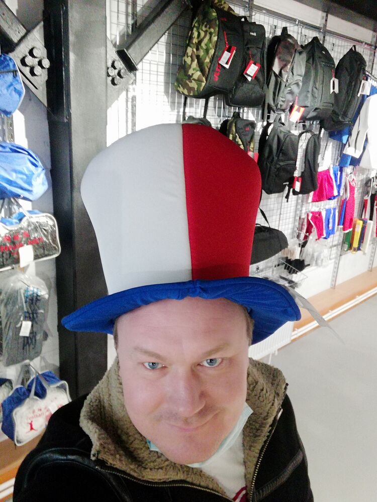  ,   Slavik, 38 ,     , 