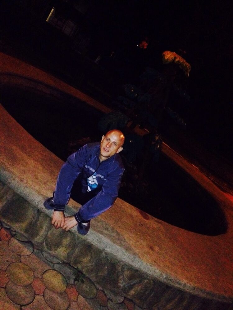  ,   Andron, 42 ,   