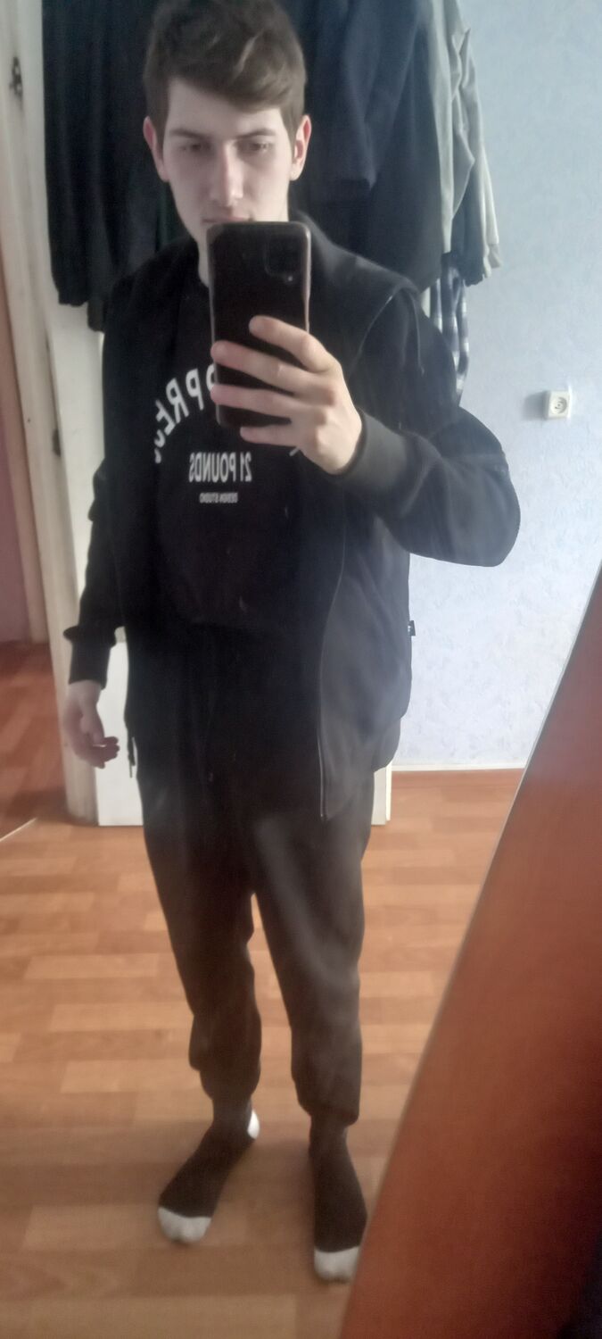  42838438  , 21 ,    
