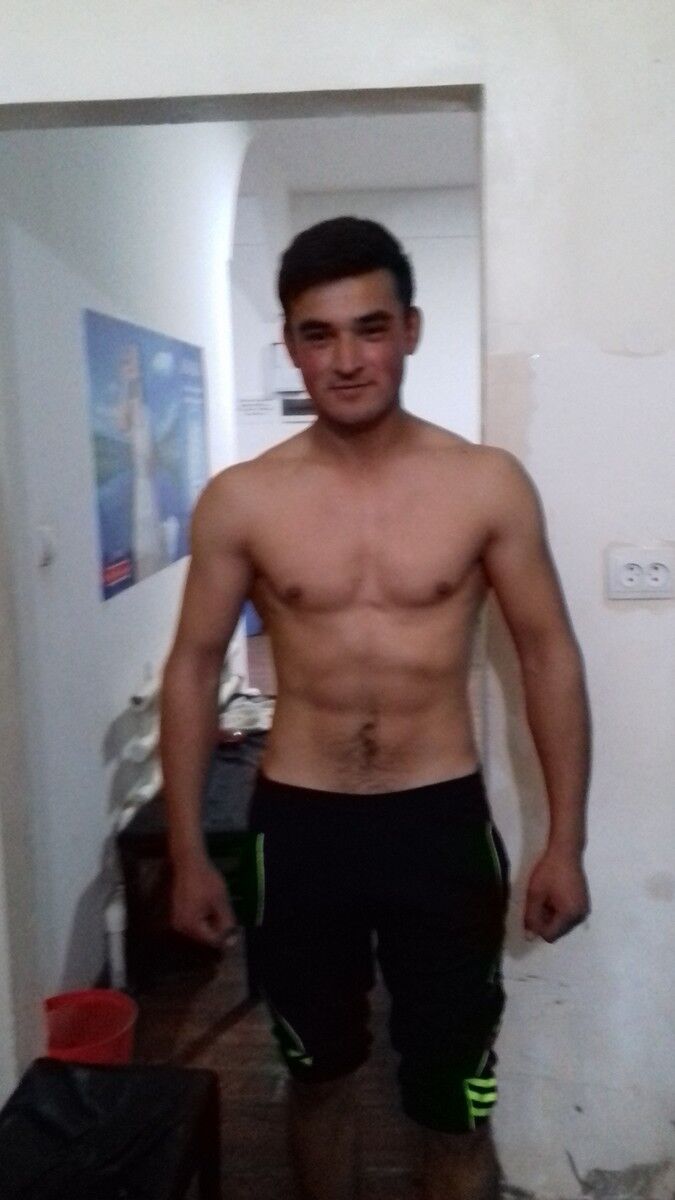  15630778  Shuxratbek, 27 ,    