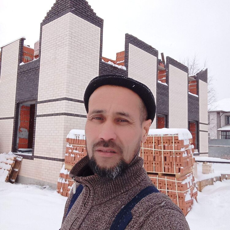  47128408  Bekmirza, 45 ,    