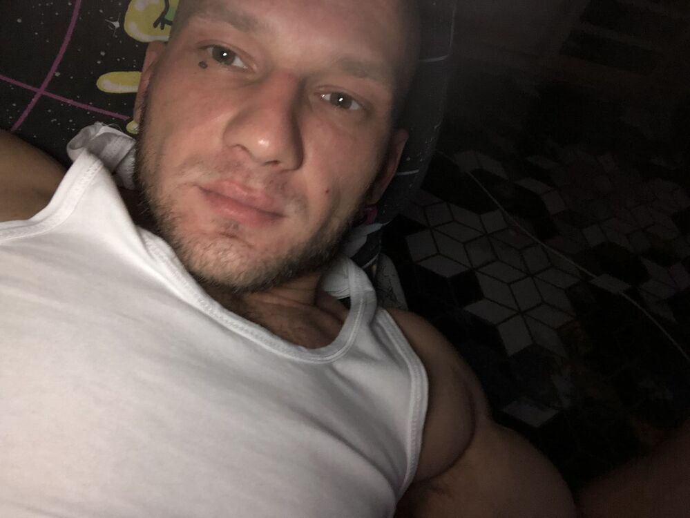  46865438  , 33 ,    