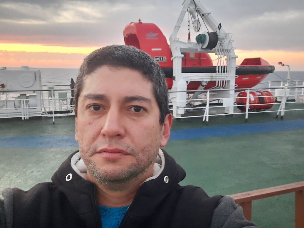 39420808  Alisher, 39 ,    Taejon