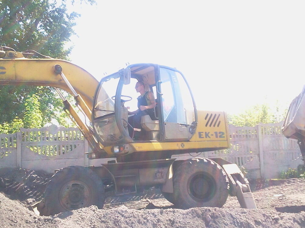  47004438  , 52 ,    