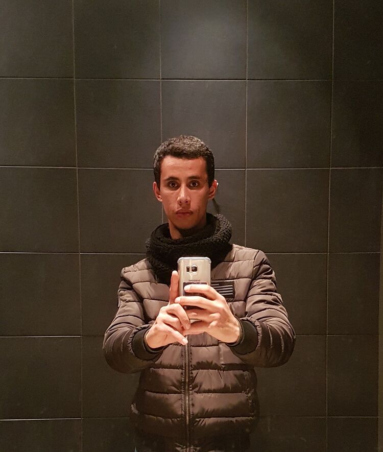  14282498  , 33 ,    
