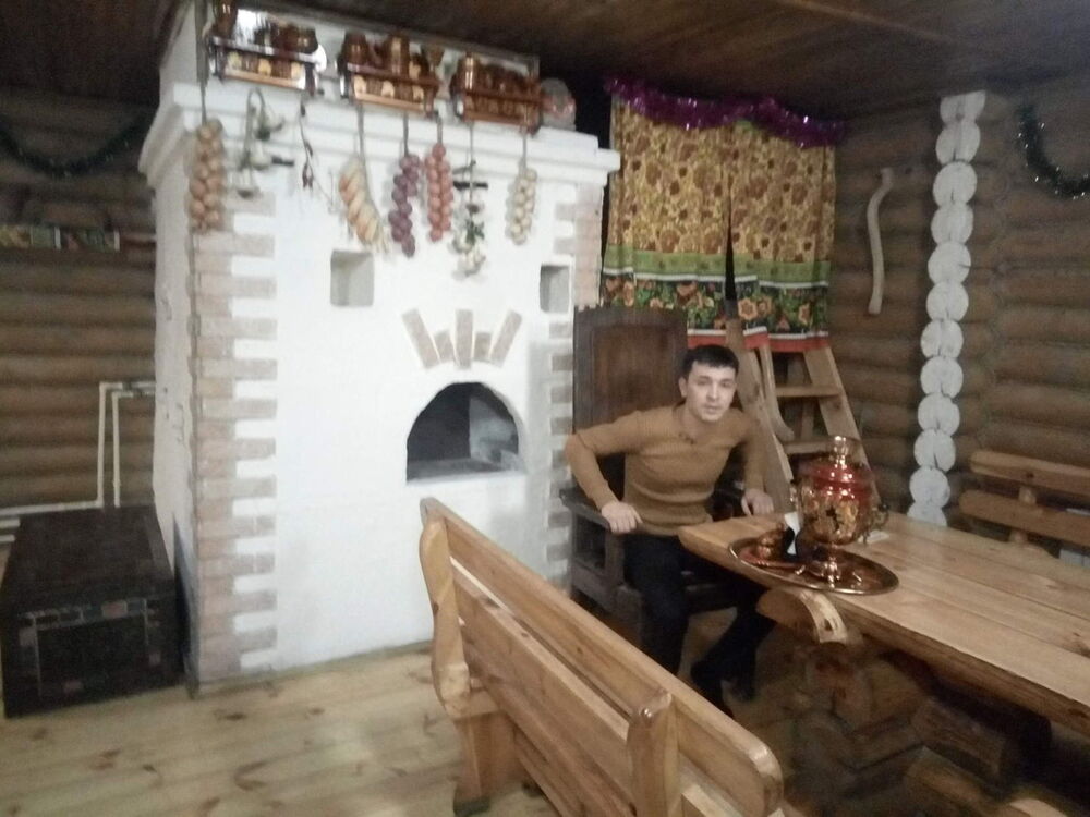  ,   Oybek, 38 ,   ,   , c , 