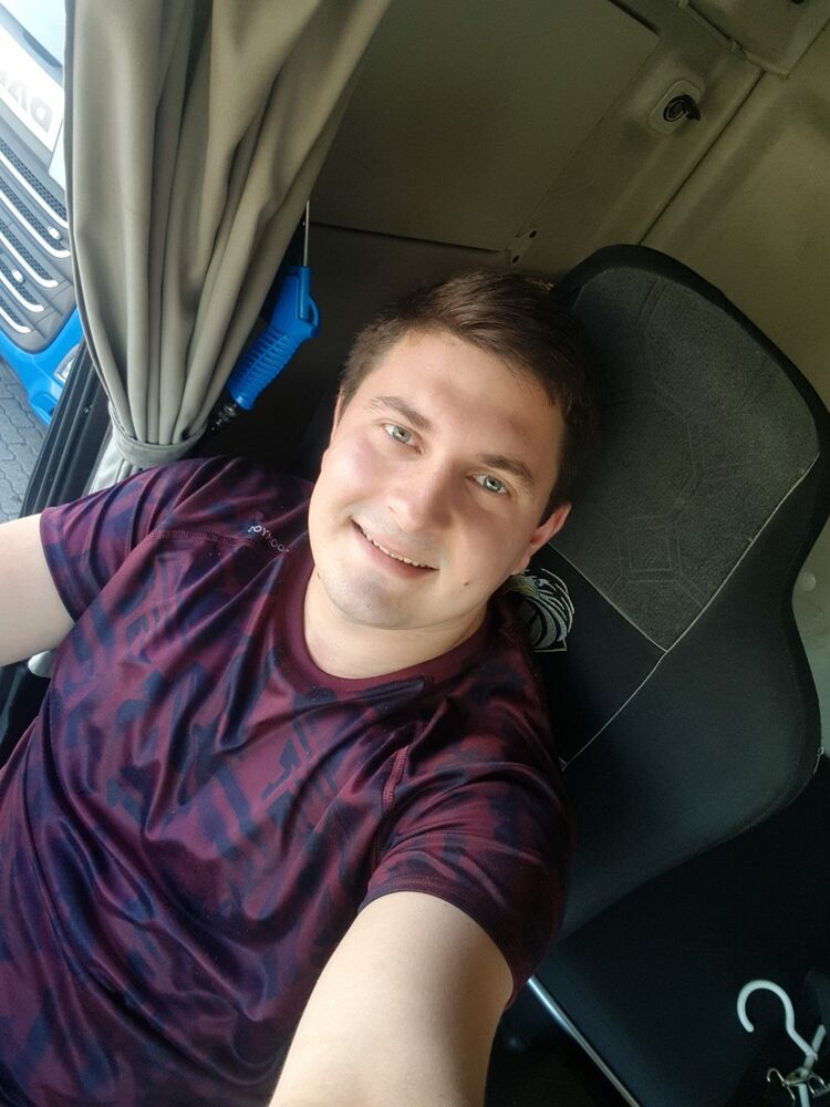 ���������� Tauxigny, ���� ������� Aliaksei, 38 ���, ������������ ��� ������, ����� � ���������, c�������� ���������