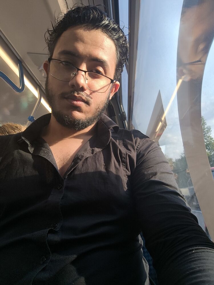  53652088  , 21 ,    