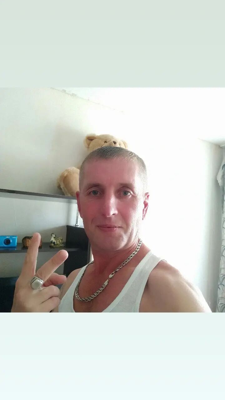 53127658  , 48 ,    