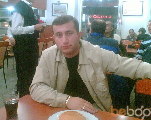  1226088  Emil, 41 ,    