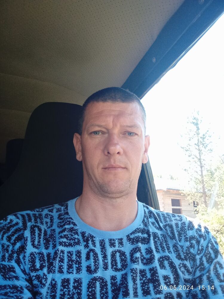  43705048  , 37 ,    