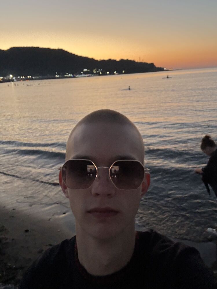  53303068  , 27 ,    --