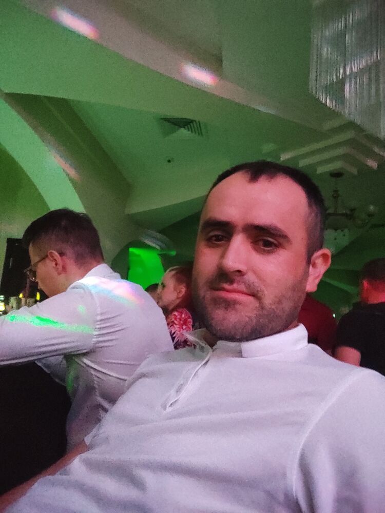  35425258  Ali Girdakov, 35 ,    