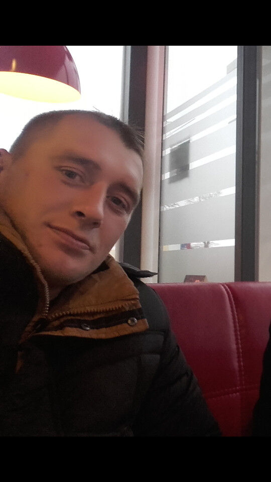  8910548  Zaxar, 39 ,    