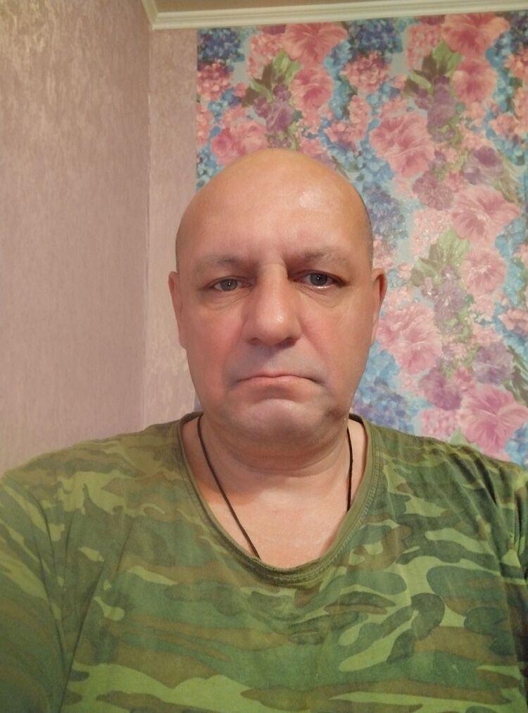  42531748  Olec, 51 ,    