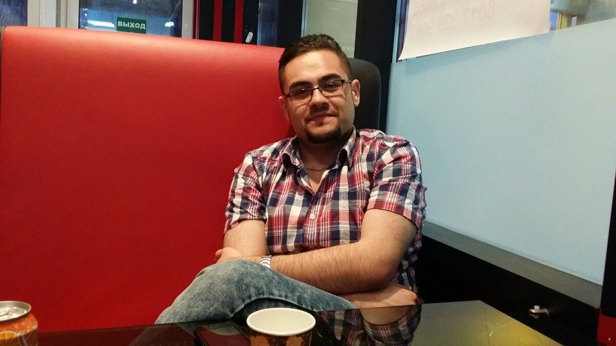  4593548  Karim, 36 ,    