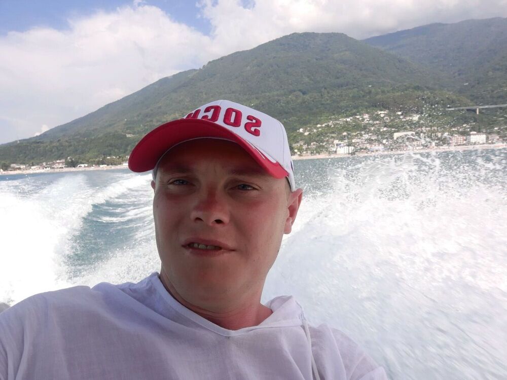  28836108  Pavel, 32 ,    
