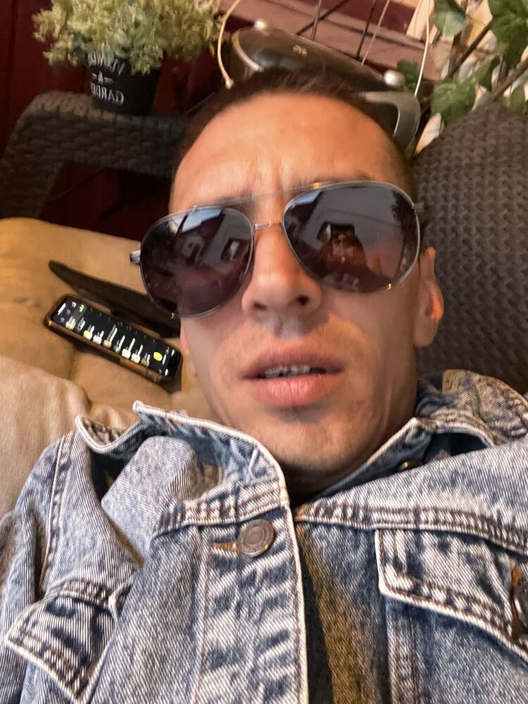  44368008  Cosa Nostra, 33 ,    