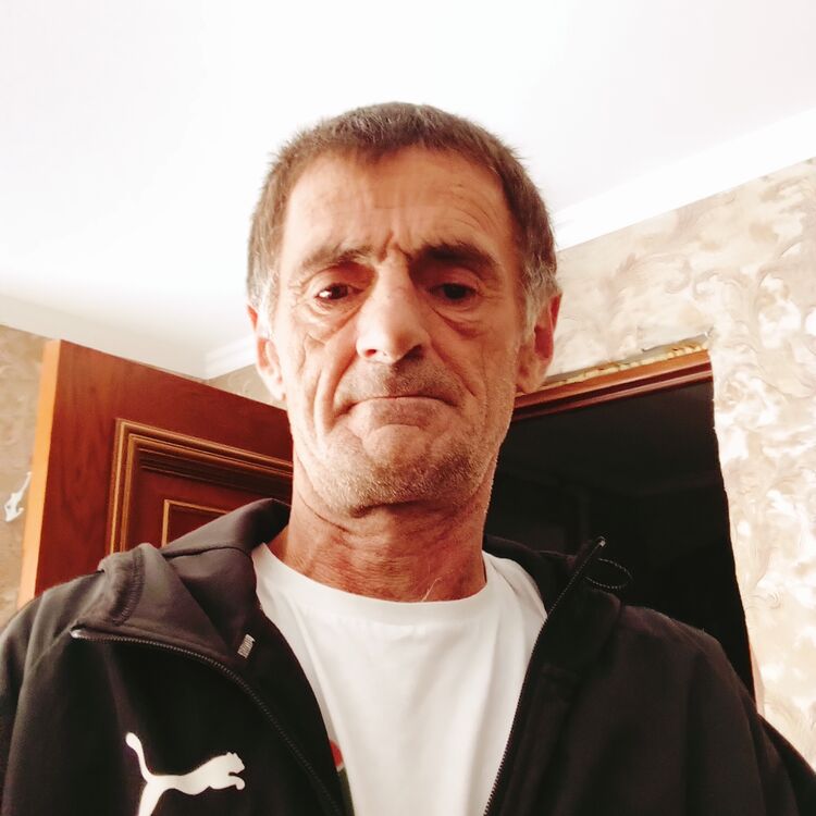  37376548  , 48 ,    