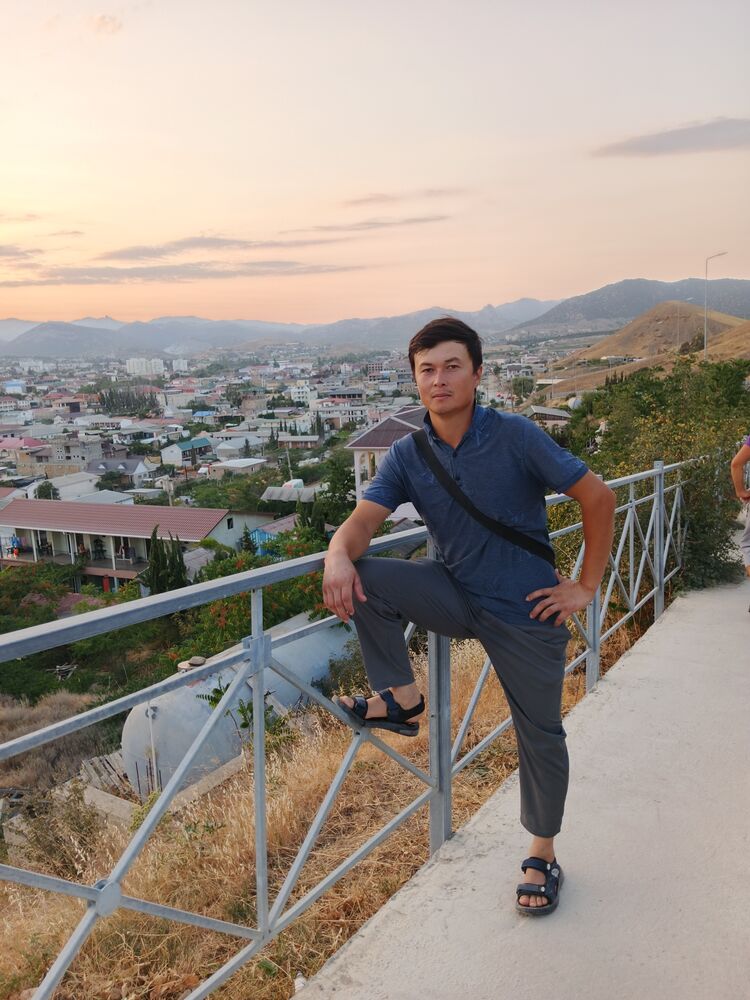  53394308  Bobur, 28 ,    