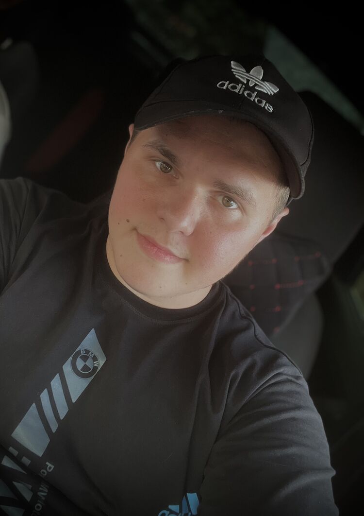  44774148  , 28 ,    --