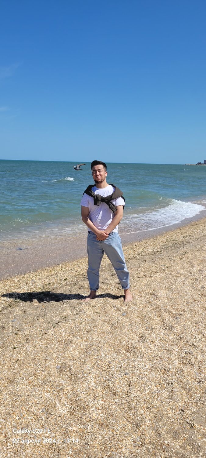  43281768  Doston, 26 ,    