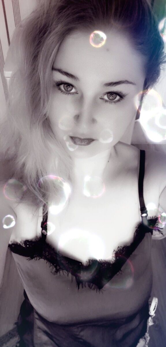  18827208  , 33 ,    -