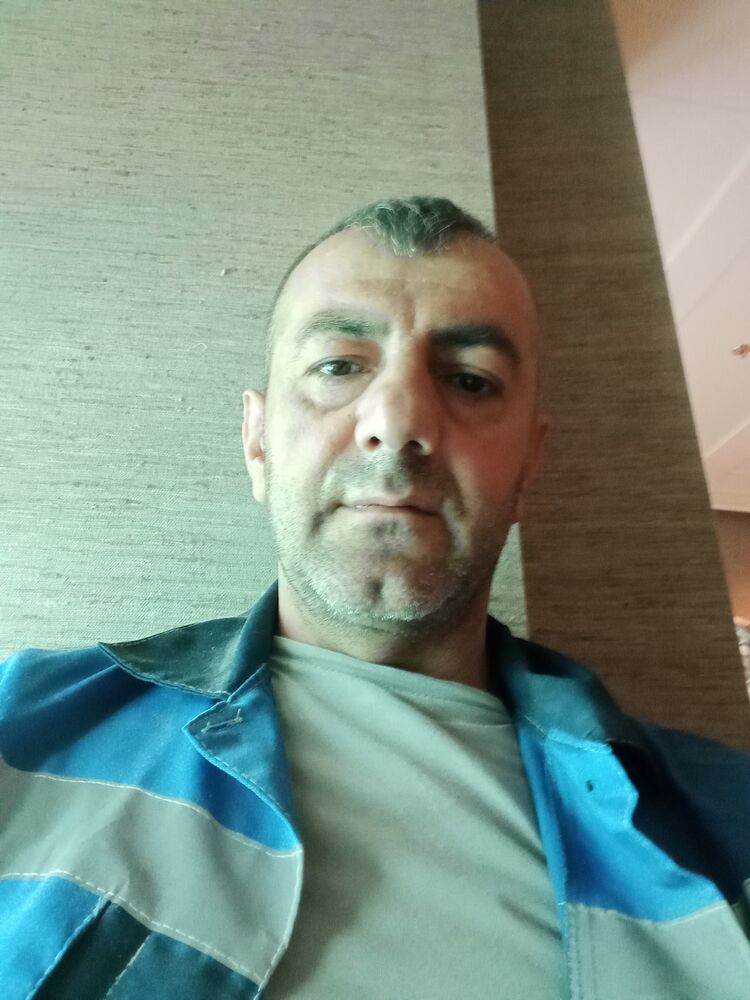  26888518  Ahmet, 46 ,    