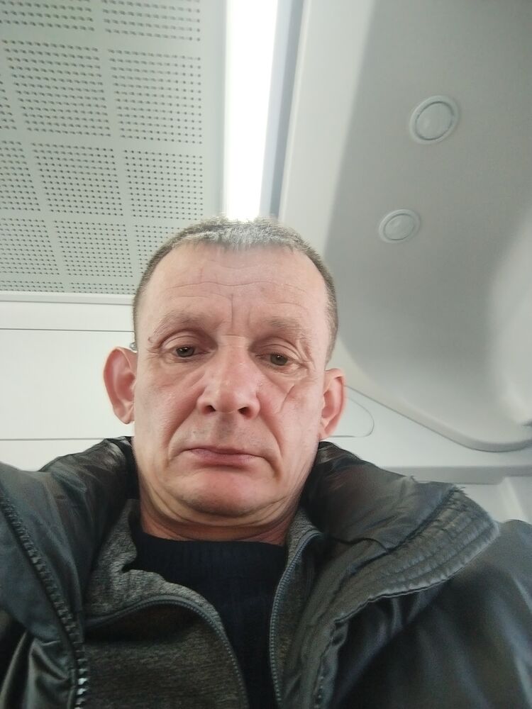  41813978  Grigory, 51 ,    