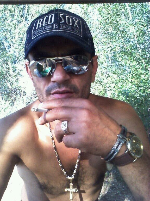  ,   Vahe, 46 ,     , c 