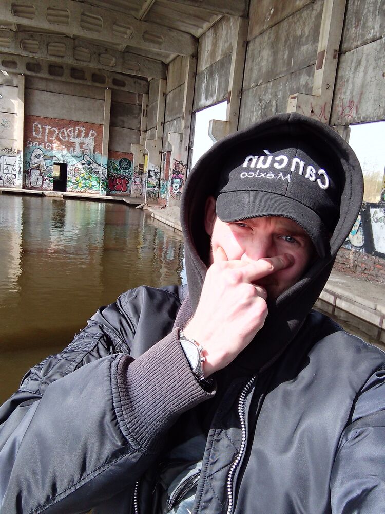  36999498  , 28 ,    -