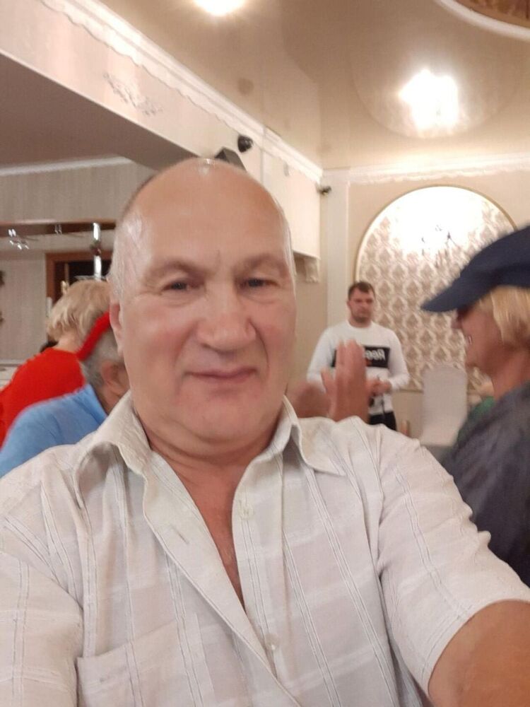  27935748  , 64 ,     