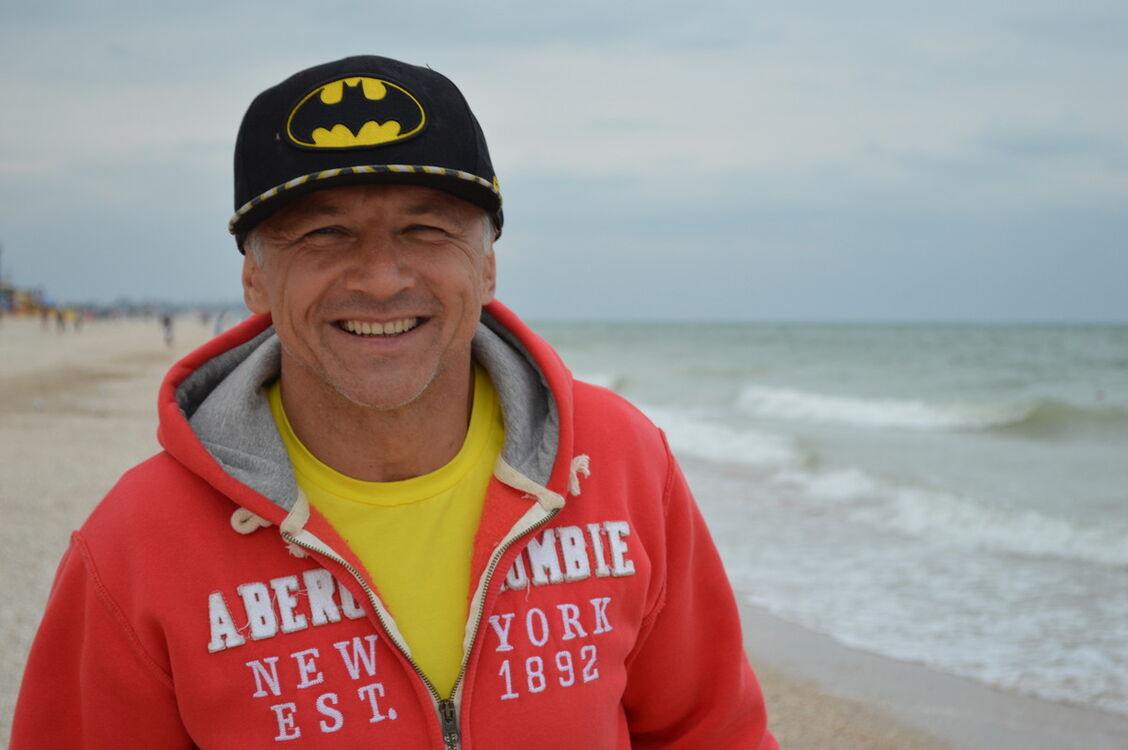 8967468  Sergey, 54 ,    
