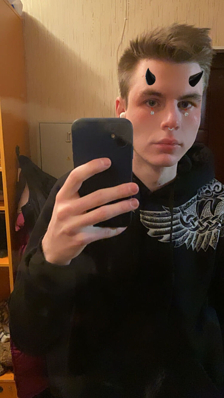  31078878  Semas, 21 ,    -