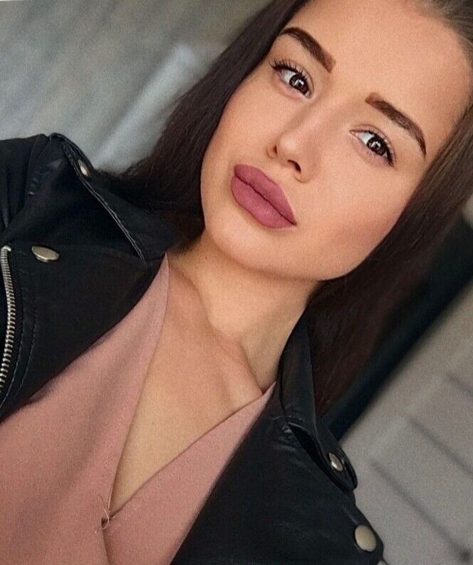  28808798  Gala, 27 ,    