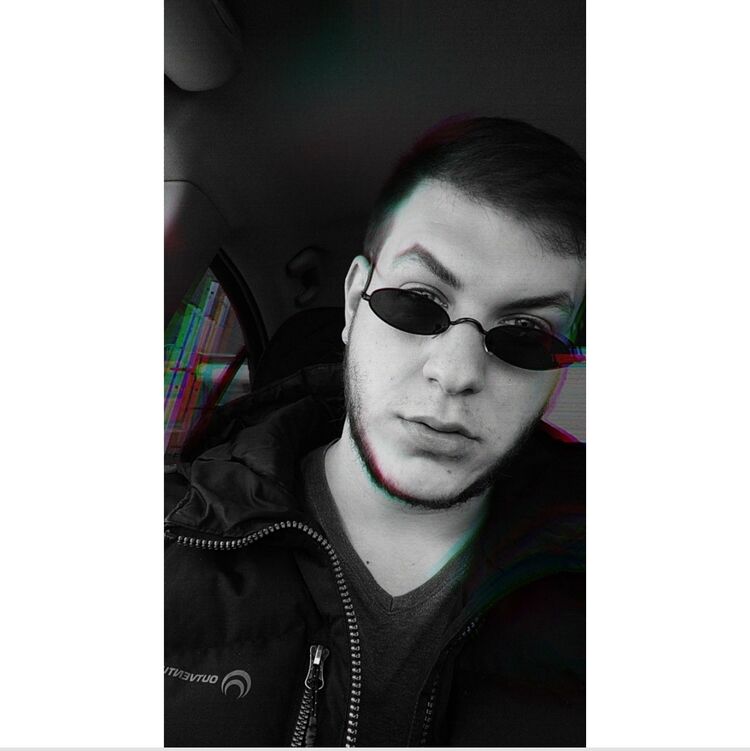  28018028  , 27 ,    