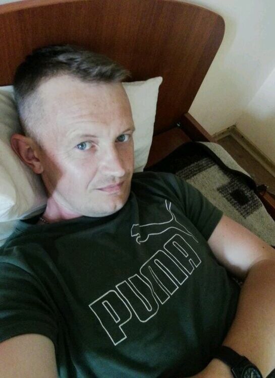  20367378  Ivan, 43 ,    