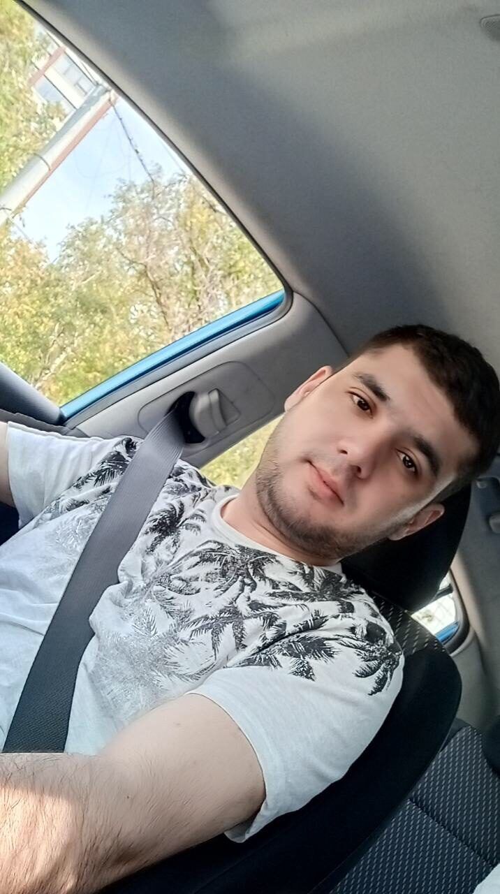  41415838  Hakim, 29 ,    