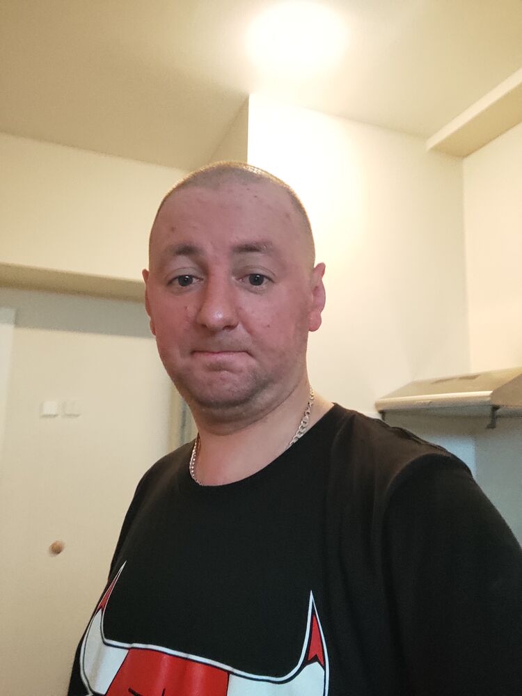  23040898  , 40 ,    
