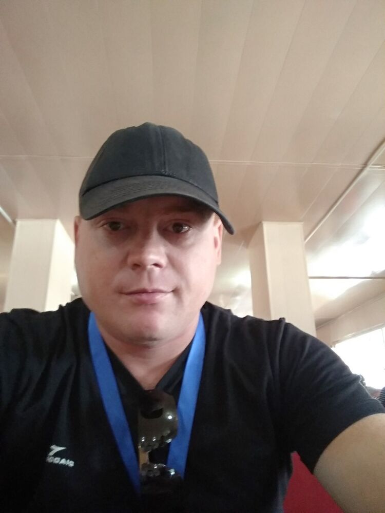  15077388  Serg, 41 ,    