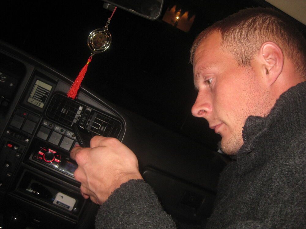  ,   Alex, 39 ,  